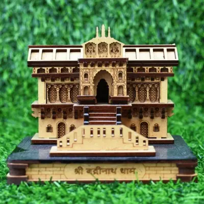 Badrinath Temple 3D Model Miniature Replica (Pinewood)