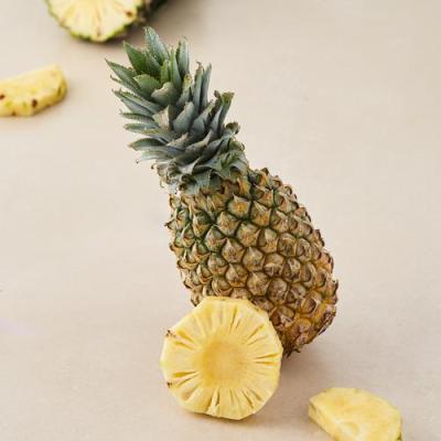 fresho! Pineapple, 1 pc 800 g -1000 g